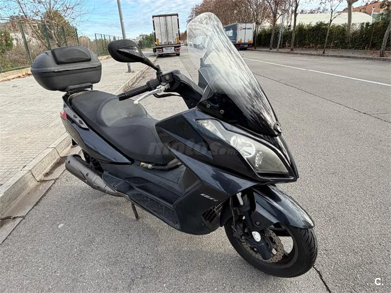 Kymco Super Dink 125i – Vista 2