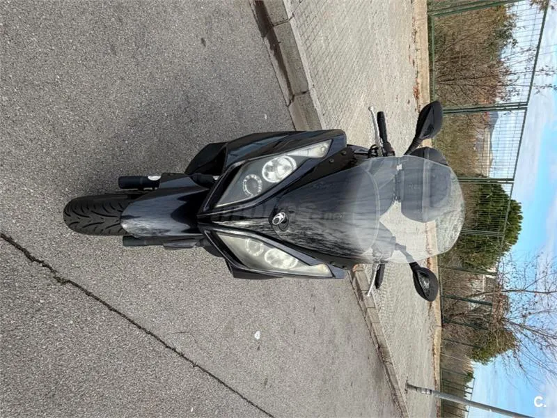 Kymco Super Dink 125i – Vista 3