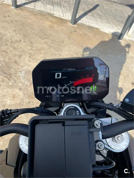 BMW F 900 R – Vista 6
