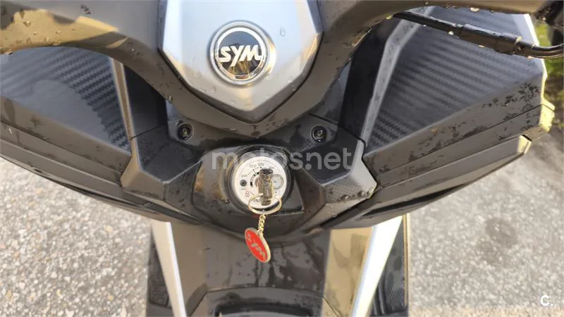 SYM Cruisym – Vista 7