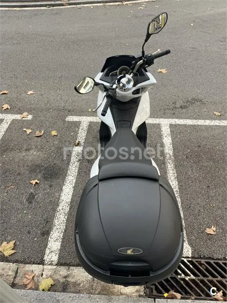 Honda PCX 125 – Vista 6
