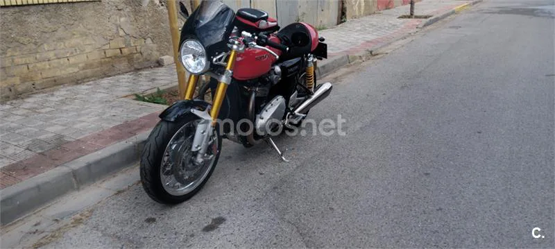 Triumph Thruxton – Vista 5