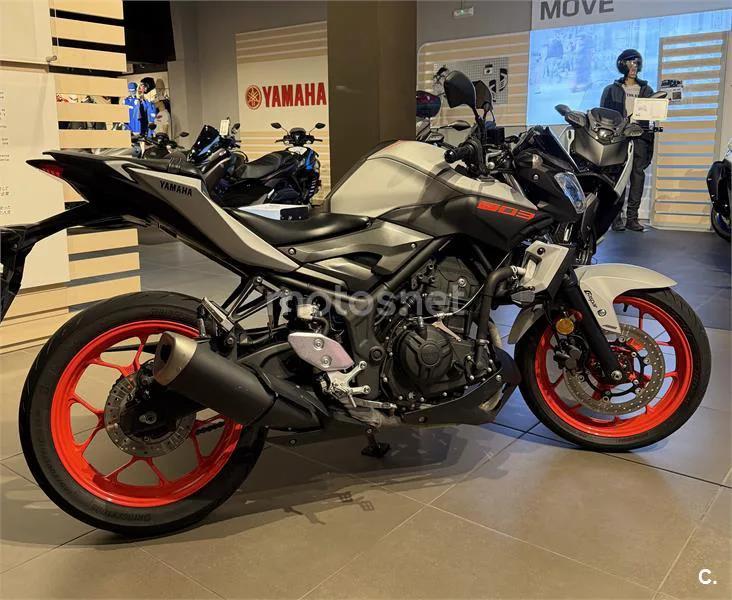 Yamaha MT-03 – Vista 3
