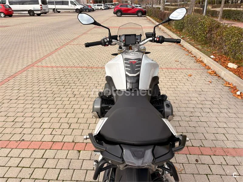 BMW R 1200 R – Vista 7