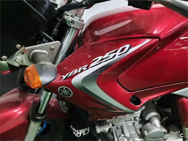 Yamaha YBR 250 – Vista 3