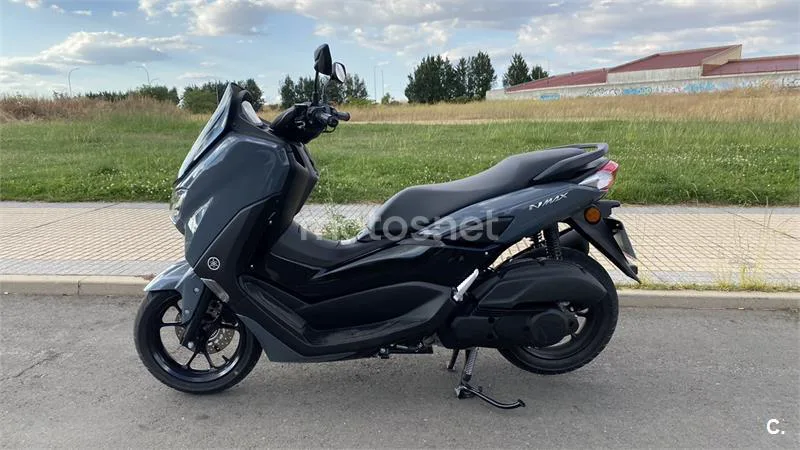 Yamaha NMAX – Vista 2