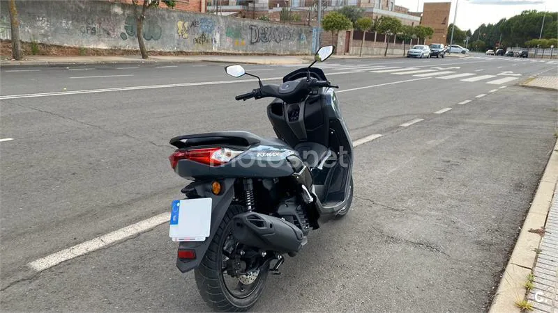 Yamaha NMAX – Vista 10