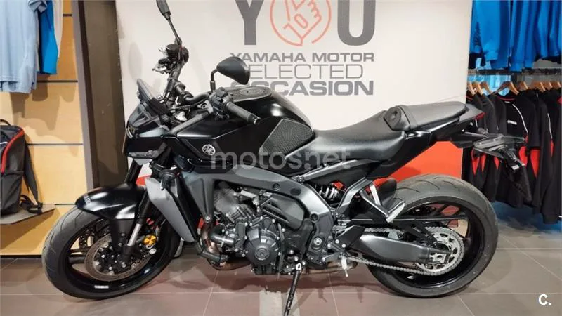 Yamaha MT-09 – Vista 26