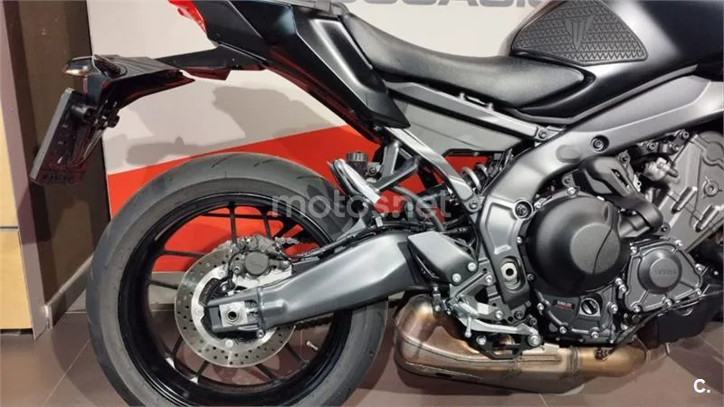 Yamaha MT-09 – Vista 6