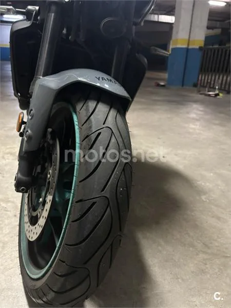 Yamaha MT-09 – Vista 2