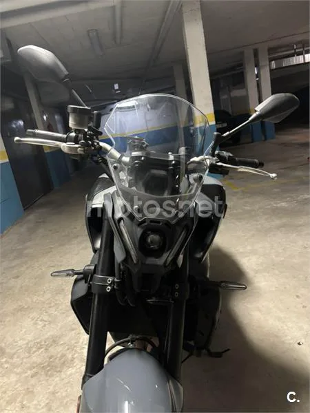 Yamaha MT-09 – Vista 3