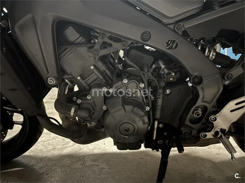 Yamaha MT-09 – Vista 6