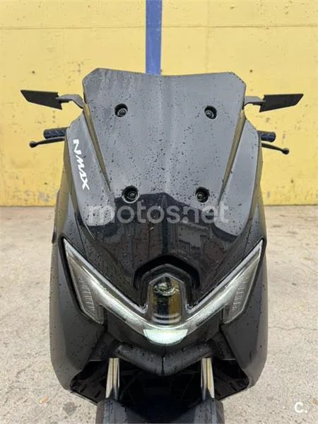 Yamaha NMAX – Vista 4