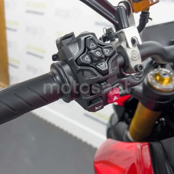 Ducati Streetfighter V2 - Vista 11
