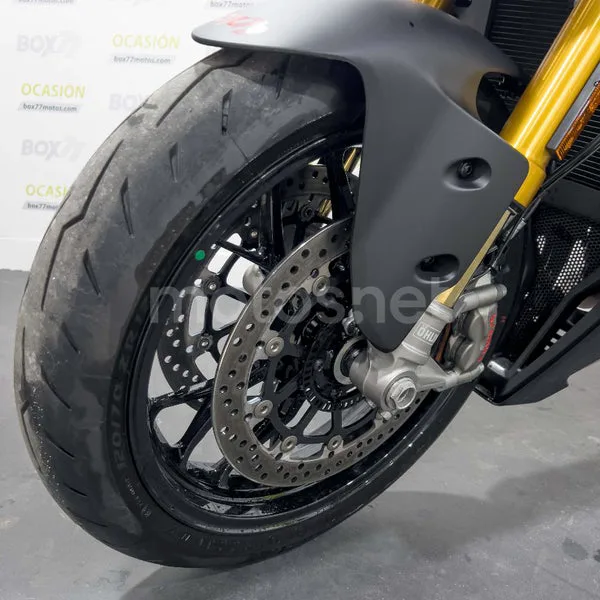 Ducati Streetfighter V2 - Vista 21