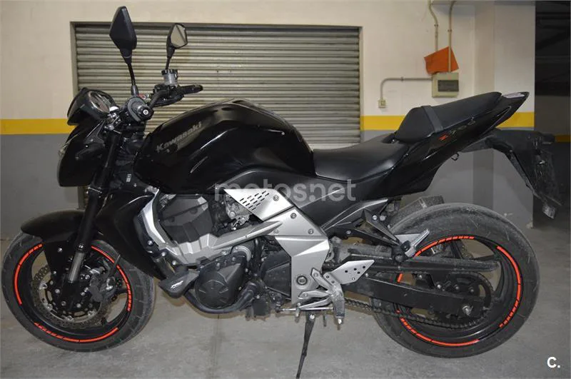 Kawasaki Z 750 – Vista 5
