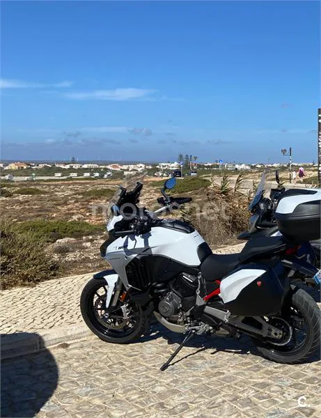 Ducati Multistrada V4 – Vista 2