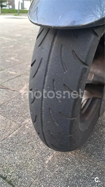 Yamaha YP Majesty 400 – Vista 6