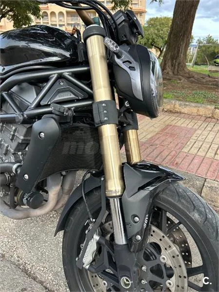 Benelli 752 S – Vista 10