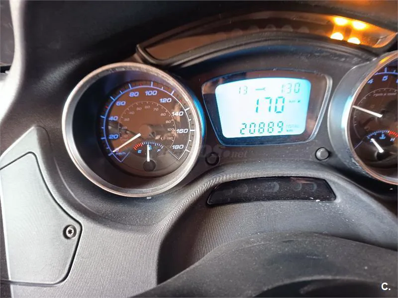 Piaggio Beverly – Vista 4