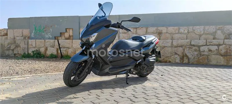 Yamaha XMAX 400 – Vista 6