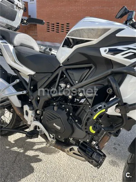 Benelli TRK 502 – Vista 2