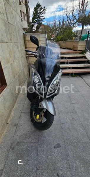 Kymco Super Dink 125i – Vista 2