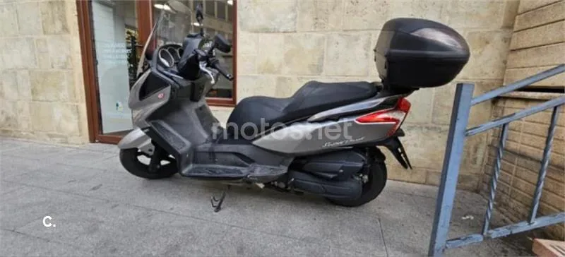 Kymco Super Dink 125i – Vista 3