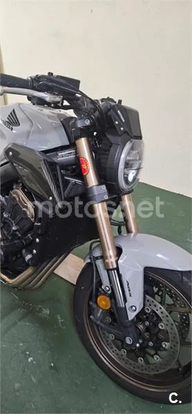 Honda CB 650 R – Vista 2