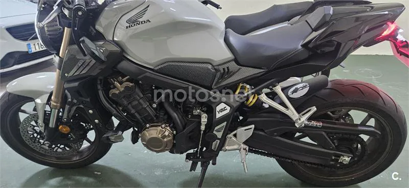 Honda CB 650 R – Vista 3