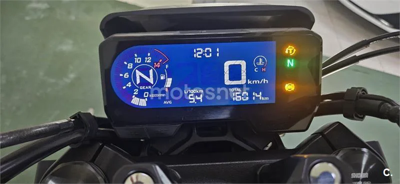 Honda CB 650 R – Vista 4