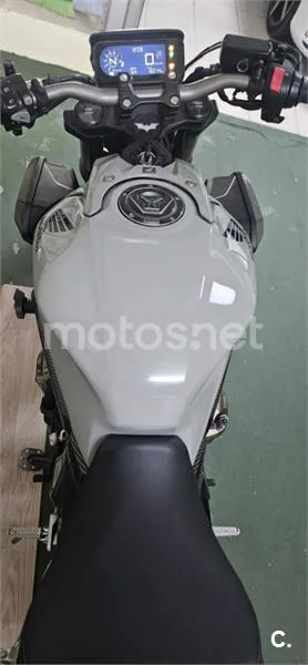 Honda CB 650 R – Vista 5