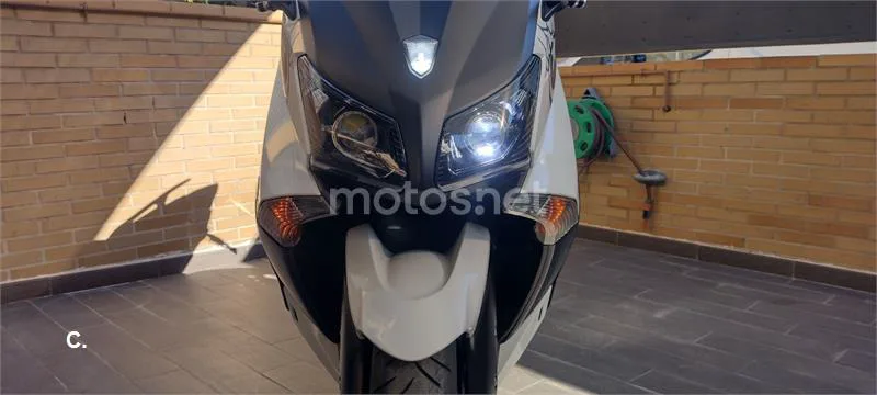 Yamaha TMAX 530 – Vista 3