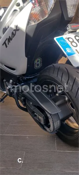 Yamaha TMAX 530 – Vista 4