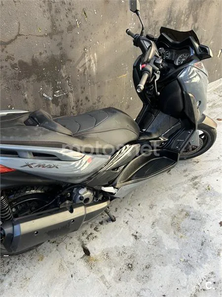 Yamaha XMAX 300 – Vista 4