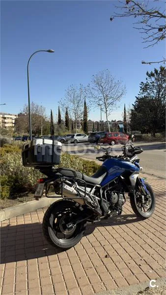 Triumph Tiger 900 – Vista 2