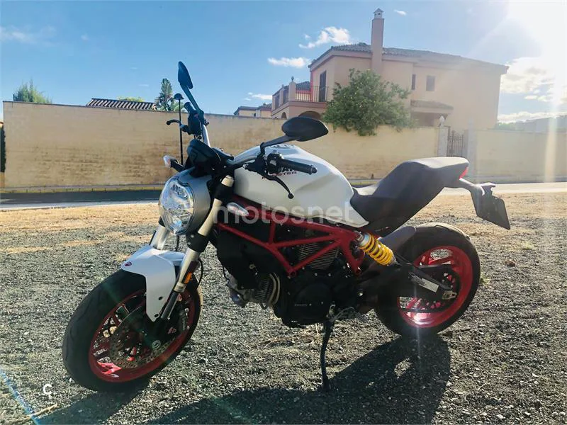 Ducati Monster 797 – Vista 6