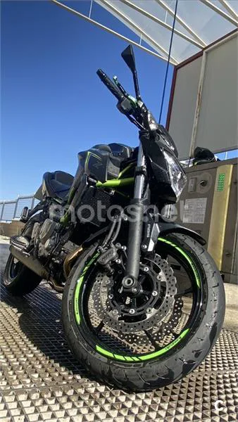 Kawasaki Z650 – Vista 2