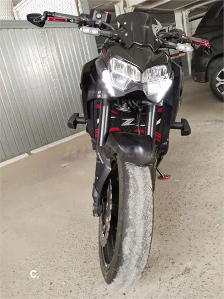 Kawasaki Z 900 – Vista 10