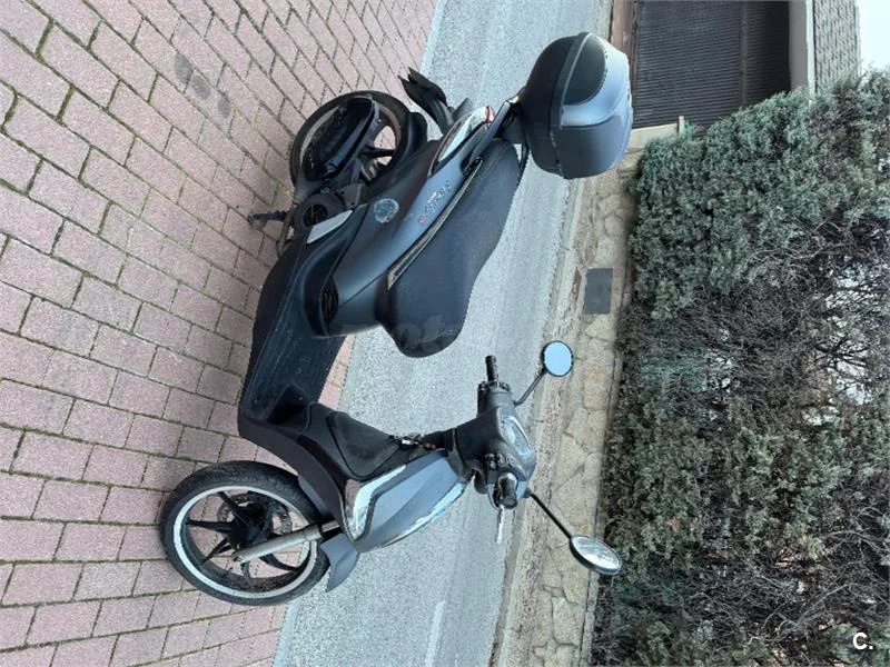 Piaggio Liberty 125 – Vista 3
