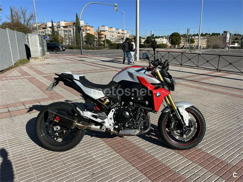 BMW F 900 R – Vista 4