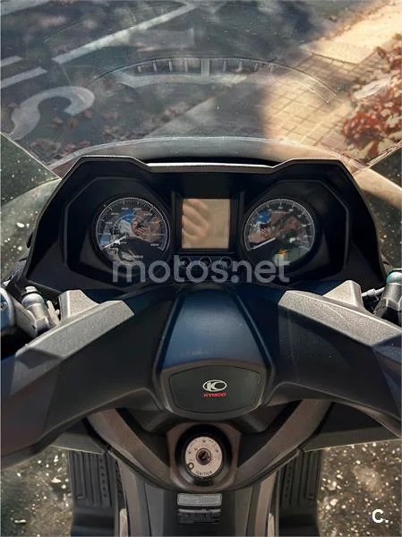 Kymco Grand Dink 300 – Vista 7