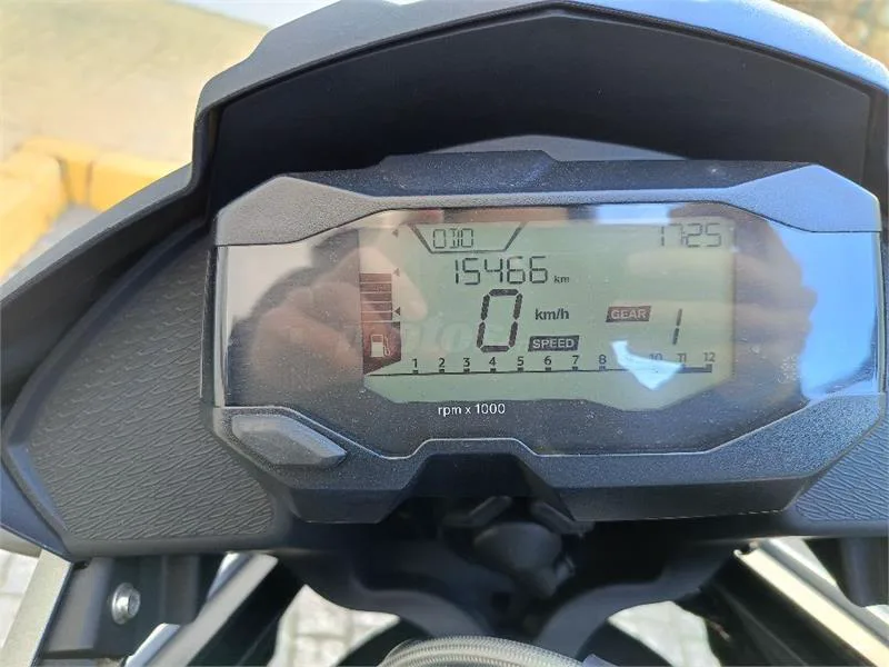 BMW G 310 R – Vista 4