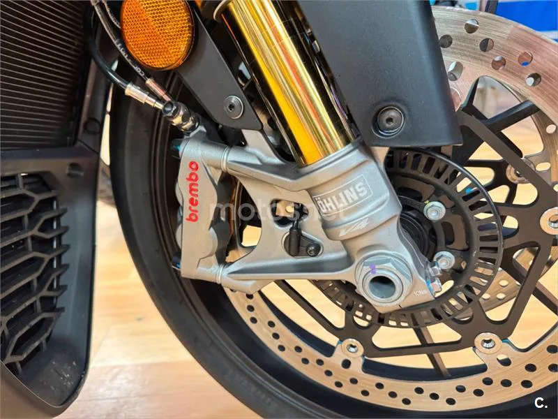 Aprilia RSV4 Factory – Vista 3