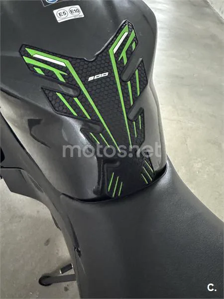Kawasaki Ninja 500 – Vista 12