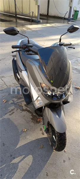 Yamaha NMAX – Vista 3