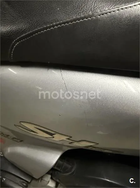 Honda NES 125 – Vista 5