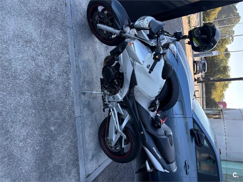 Suzuki GSR 600 – Vista 2