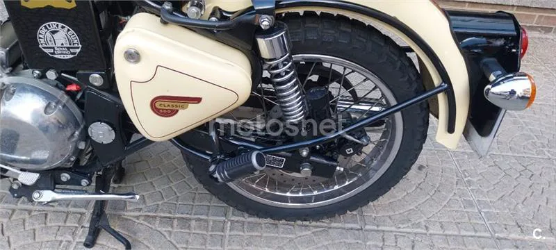 Royal Enfield Classic – Vista 3