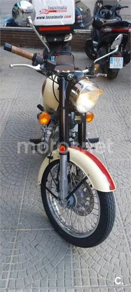 Royal Enfield Classic – Vista 5